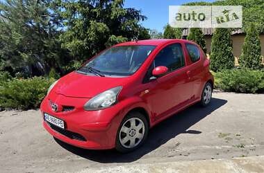 Хэтчбек Toyota Aygo 2006 в Павлограде