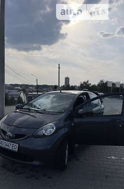 Хэтчбек Toyota Aygo 2006 в Черновцах