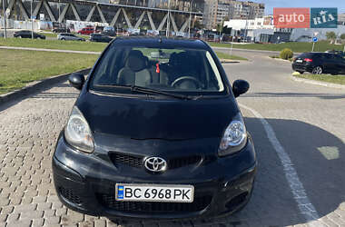 Хэтчбек Toyota Aygo 2011 в Львове