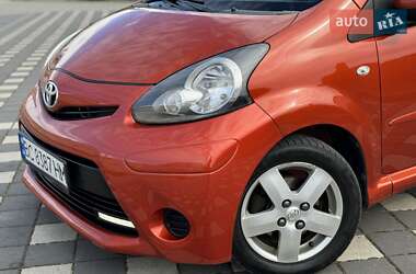 Хетчбек Toyota Aygo 2012 в Буську