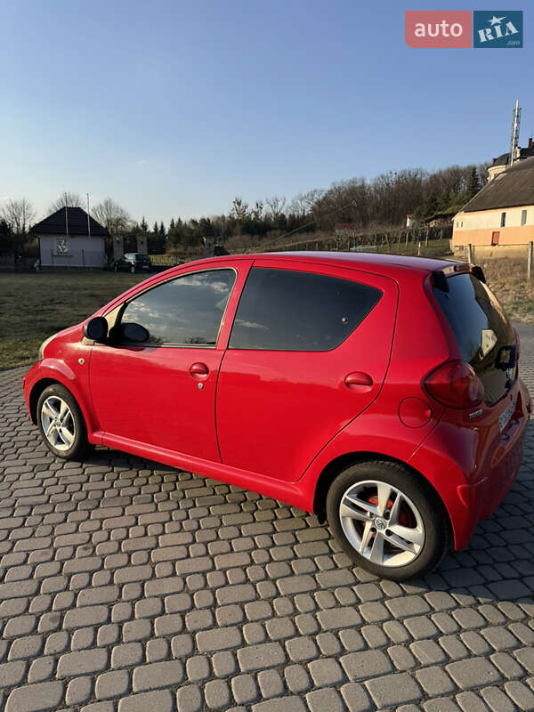 Хэтчбек Toyota Aygo 2007 в Львове