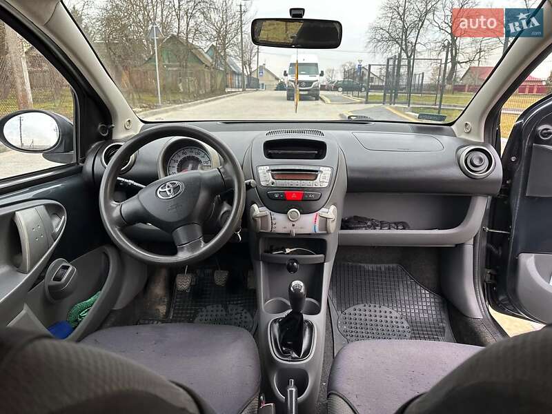 Хэтчбек Toyota Aygo 2007 в Львове