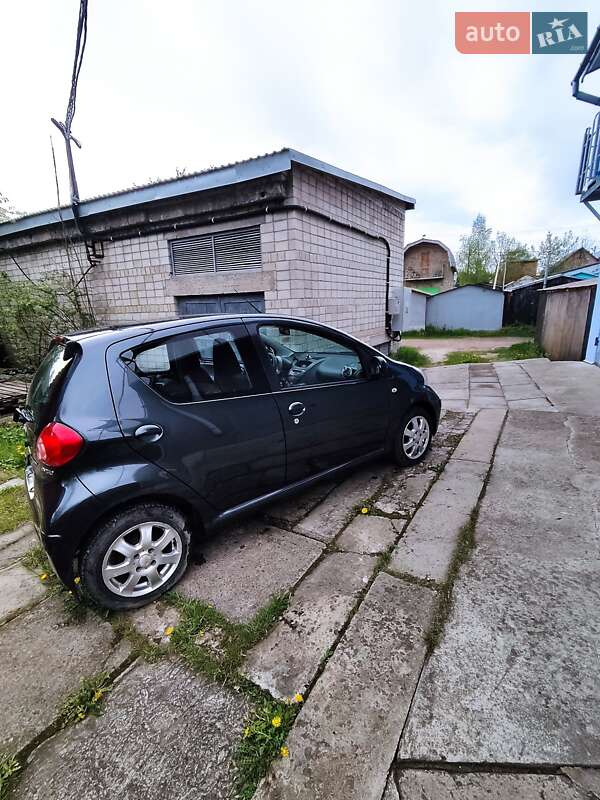 Хетчбек Toyota Aygo 2006 в Трускавці