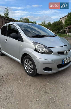 Хэтчбек Toyota Aygo 2010 в Бродах