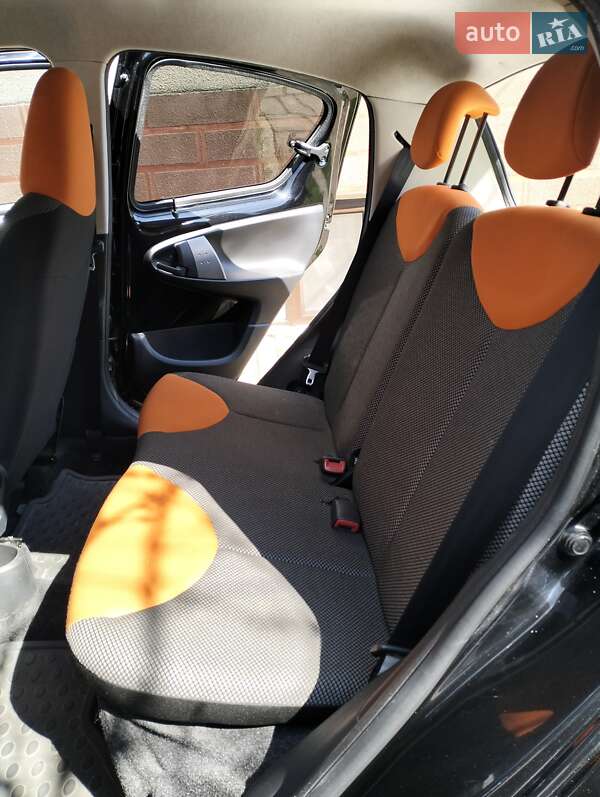 Хетчбек Toyota Aygo 2012 в Тернополі