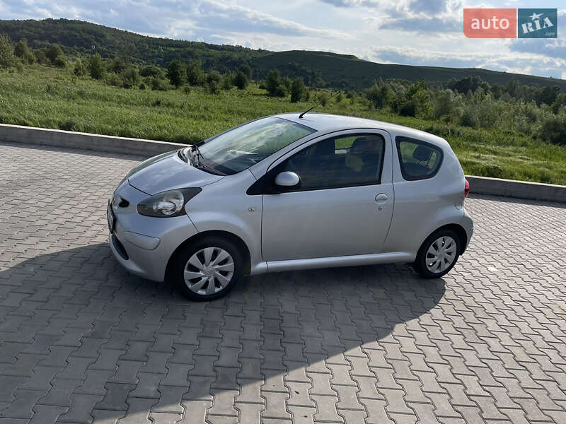 Хетчбек Toyota Aygo 2008 в Києві