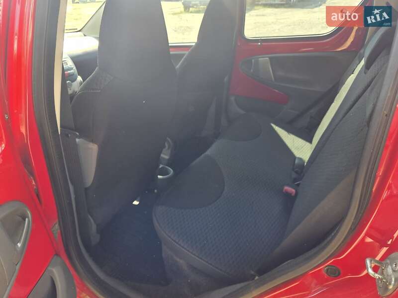 Хэтчбек Toyota Aygo 2007 в Черновцах