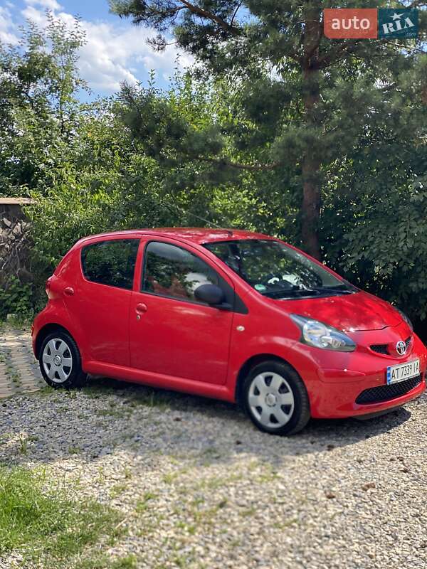 Хэтчбек Toyota Aygo 2008 в Ивано-Франковске