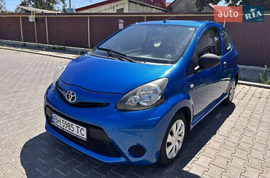 Хетчбек Toyota Aygo 2012 в Одесі
