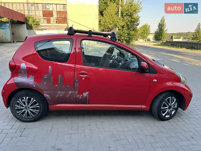 Хетчбек Toyota Aygo 2006 в Вінниці