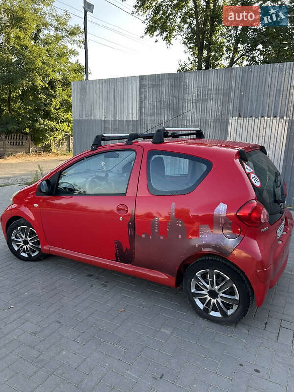 Хетчбек Toyota Aygo 2006 в Вінниці