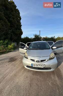 Хэтчбек Toyota Aygo 2006 в Казатине