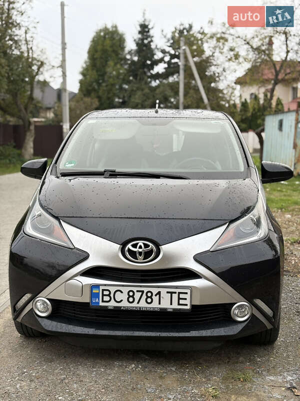Хэтчбек Toyota Aygo 2014 в Львове