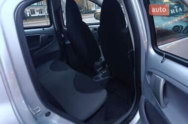 Хетчбек Toyota Aygo 2009 в 