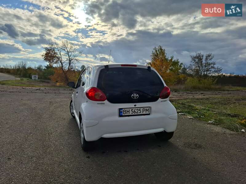 Хэтчбек Toyota Aygo 2008 в Балте фото 4 Хэтчбек Toyota Aygo 2008 в Балте