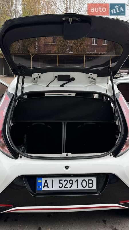 Хэтчбек Toyota Aygo 2017 в Сумах фото 13 Хэтчбек Toyota Aygo 2017 в Сумах