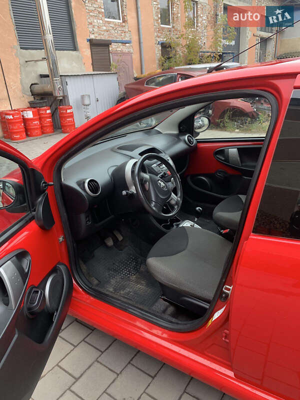 Хэтчбек Toyota Aygo 2013 в Ивано-Франковске фото 21 Хэтчбек Toyota Aygo 2013 в Ивано-Франковске