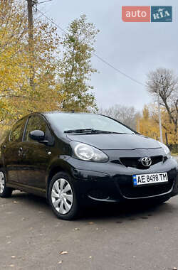 Хэтчбек Toyota Aygo 2012 в Днепре