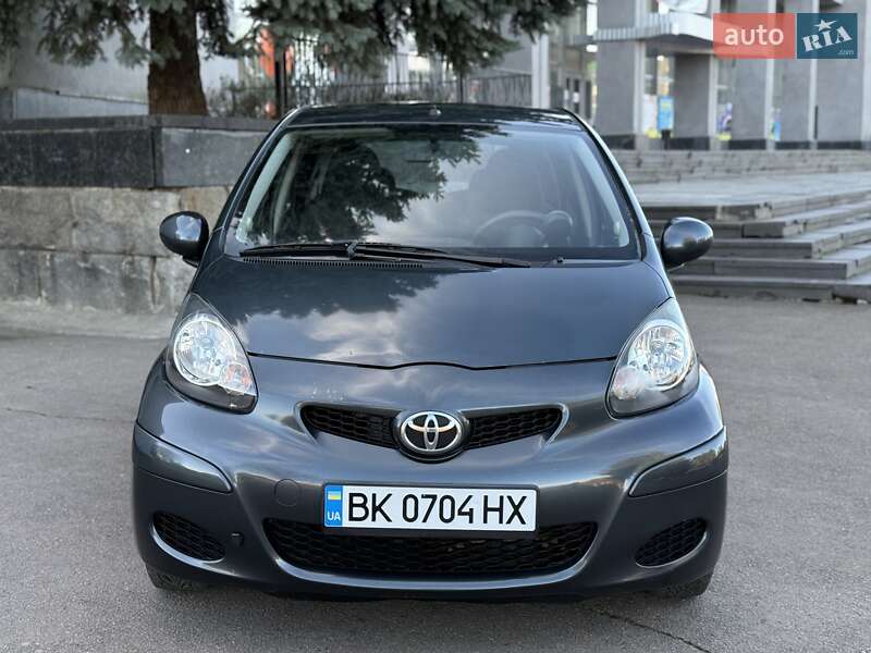 Хетчбек Toyota Aygo 2009 в Рівному