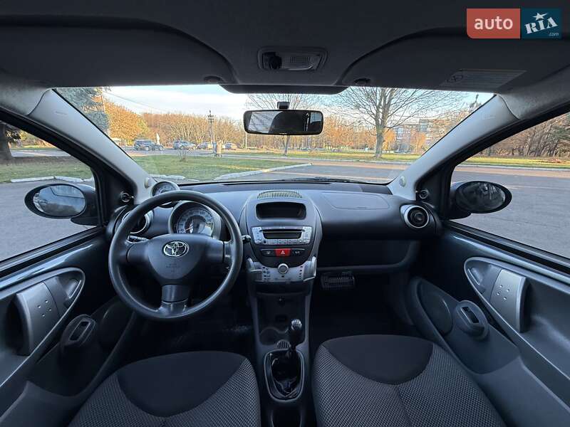 Хетчбек Toyota Aygo 2009 в Рівному