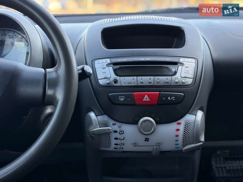 Хетчбек Toyota Aygo 2009 в Рівному