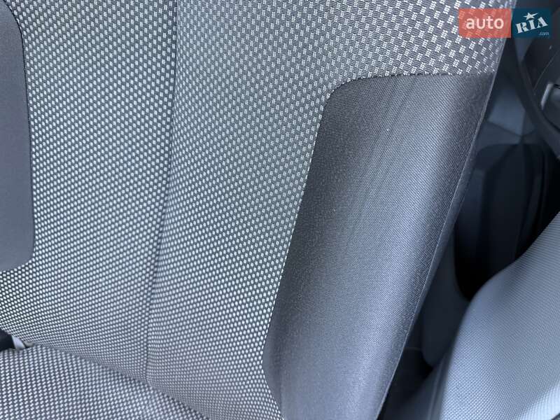 Хетчбек Toyota Aygo 2009 в Рівному