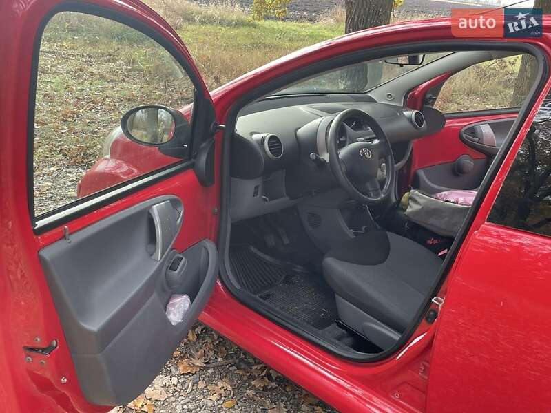 Хетчбек Toyota Aygo 2006 в Запоріжжі