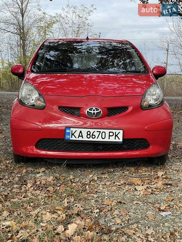 Хетчбек Toyota Aygo 2006 в Запоріжжі