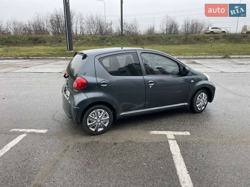 Хетчбек Toyota Aygo 2008 в Харкові
