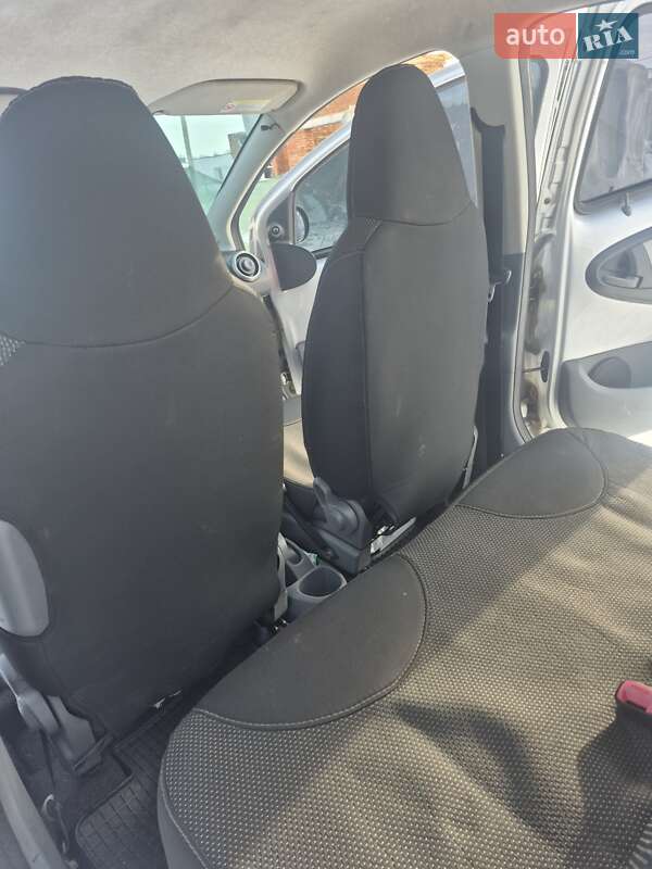 Хэтчбек Toyota Aygo 2006 в Виннице