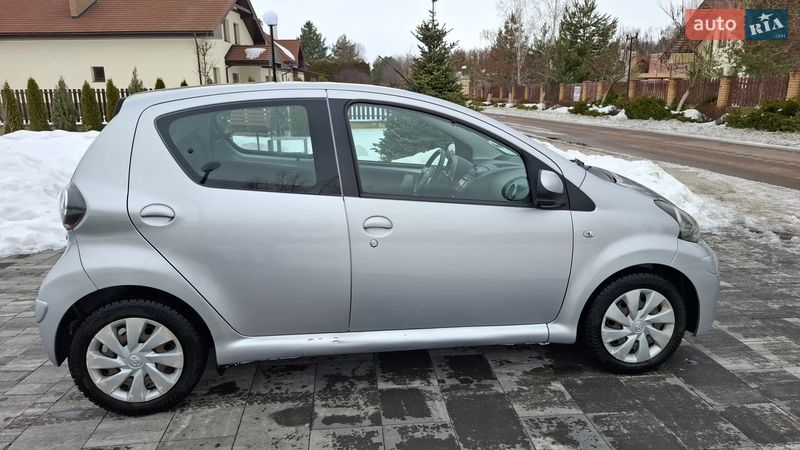 Хэтчбек Toyota Aygo 2014 в Киеве