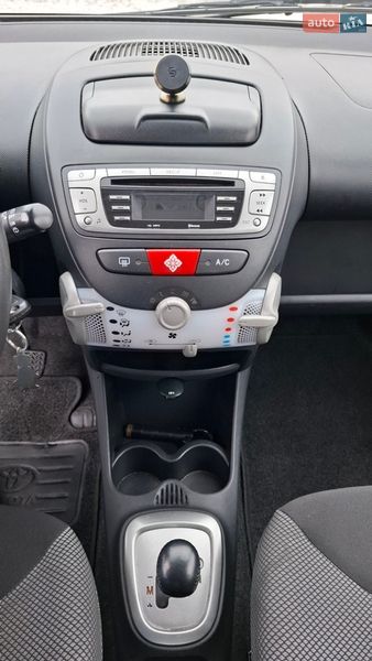 Хэтчбек Toyota Aygo 2014 в Киеве