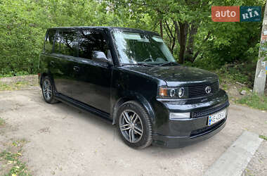 Минивэн Toyota bB 2005 в 