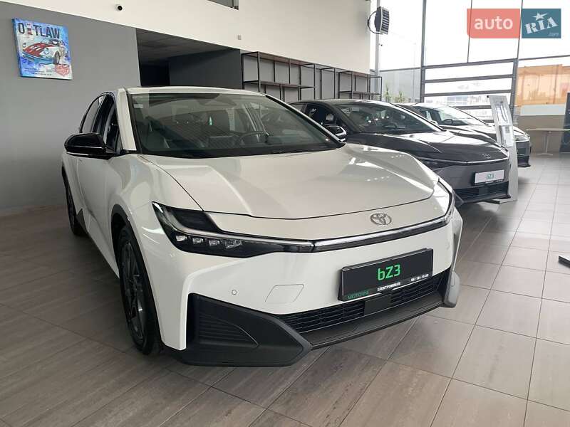 Toyota bZ3 2023