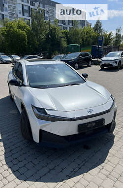 Седан Toyota bZ3 2023 в Одесі