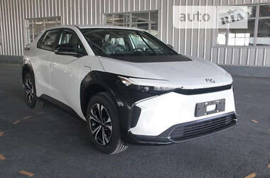 Внедорожник / Кроссовер Toyota bZ4X 2022 в 