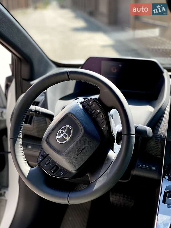 Позашляховик / Кросовер Toyota bZ4X 2022 в Вінниці