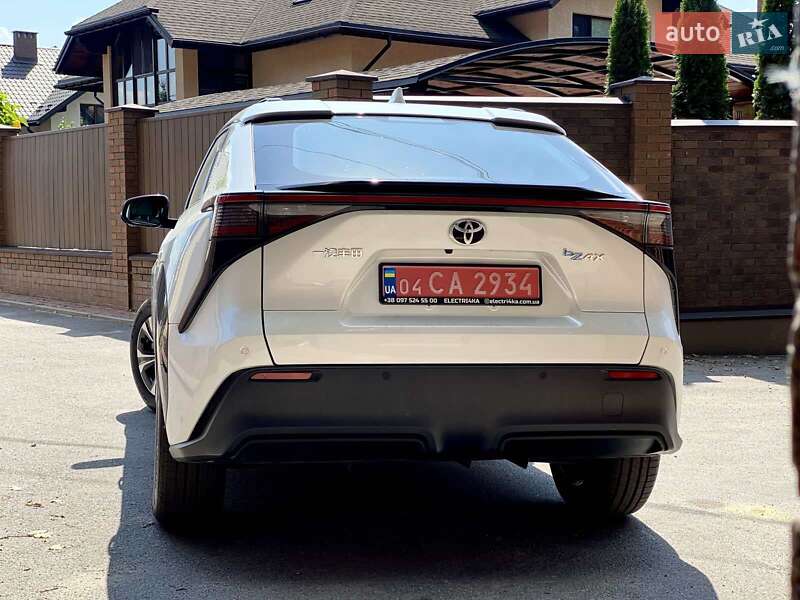 Позашляховик / Кросовер Toyota bZ4X 2022 в Вінниці