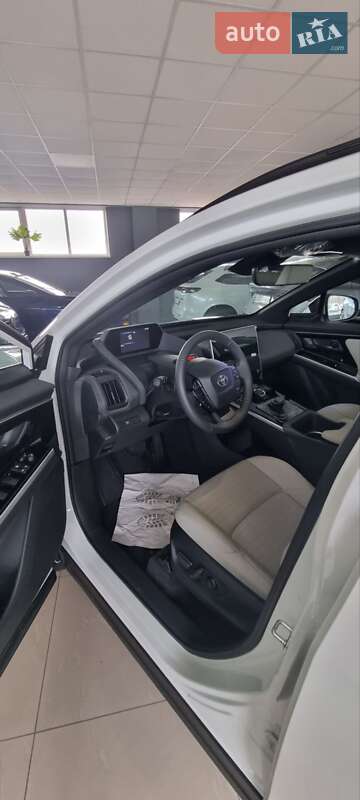 Внедорожник / Кроссовер Toyota bZ4X 2023 в Днепре фото 9 Внедорожник / Кроссовер Toyota bZ4X 2023 в Днепре