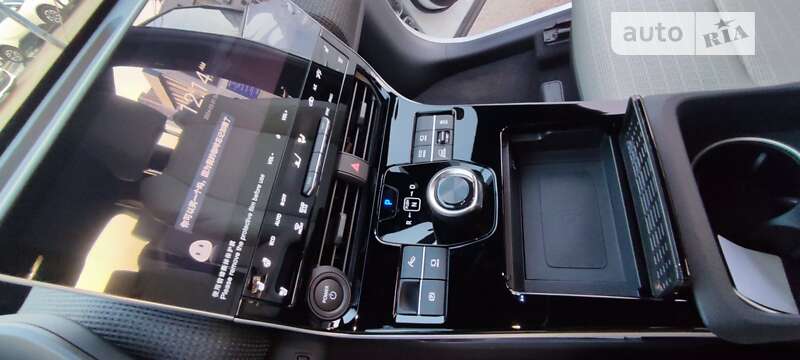 Внедорожник / Кроссовер Toyota bZ4X 2022 в Киеве