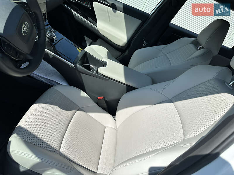 Внедорожник / Кроссовер Toyota bZ4X 2023 в Днепре