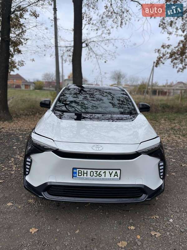 Внедорожник / Кроссовер Toyota bZ4X 2023 в Одессе
