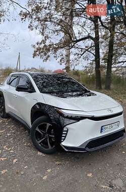 Позашляховик / Кросовер Toyota bZ4X 2023 в 