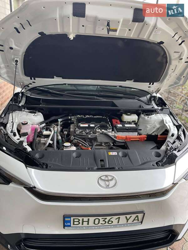 Внедорожник / Кроссовер Toyota bZ4X 2023 в Одессе