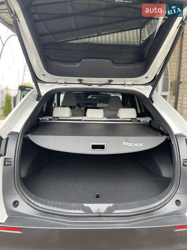 Внедорожник / Кроссовер Toyota bZ4X 2023 в Одессе