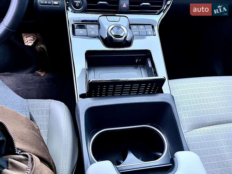 Позашляховик / Кросовер Toyota bZ4X 2023 в Василькові фото 17 Позашляховик / Кросовер Toyota bZ4X 2023 в Василькові