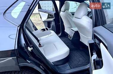 Внедорожник / Кроссовер Toyota bZ4X 2023 в 