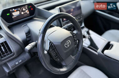 Внедорожник / Кроссовер Toyota bZ4X 2022 в 