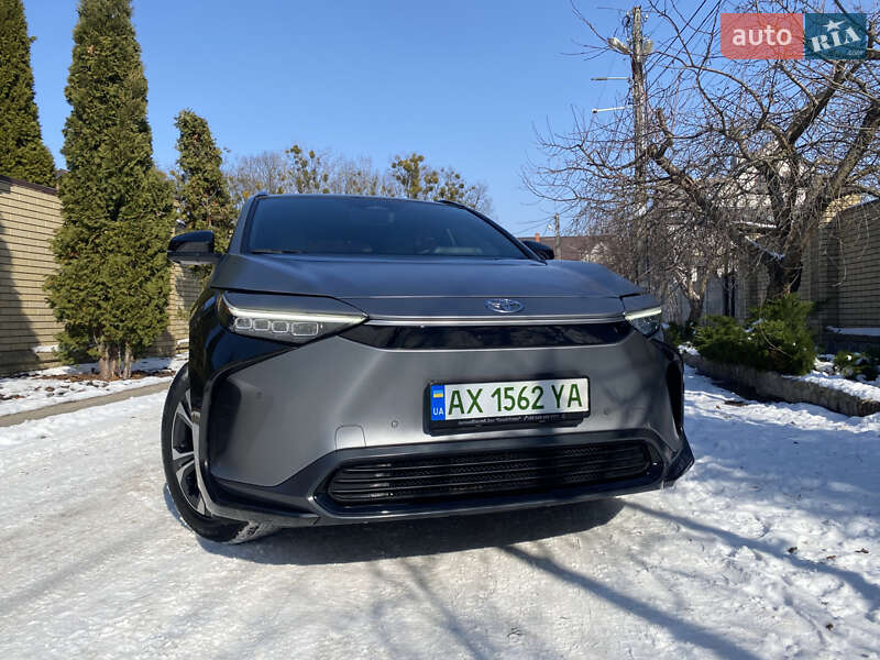 Позашляховик / Кросовер Toyota bZ4X 2022 в Харкові