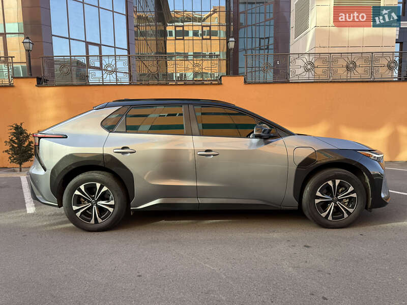 Внедорожник / Кроссовер Toyota bZ4X 2023 в Одессе